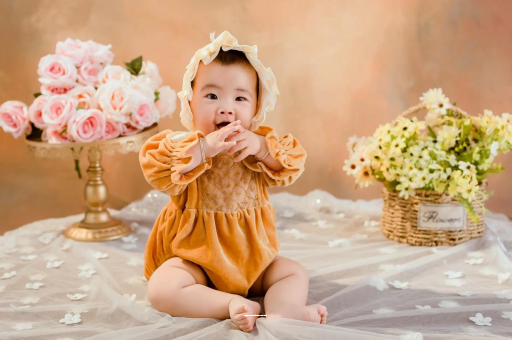 桐乡宝宝前额突出正常吗